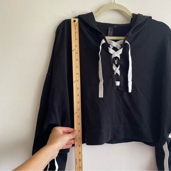 Sweaty Betty Halle Berry Hoodie sweatshirt cropped thermal activewear waffle XL - Picture 9 of 14